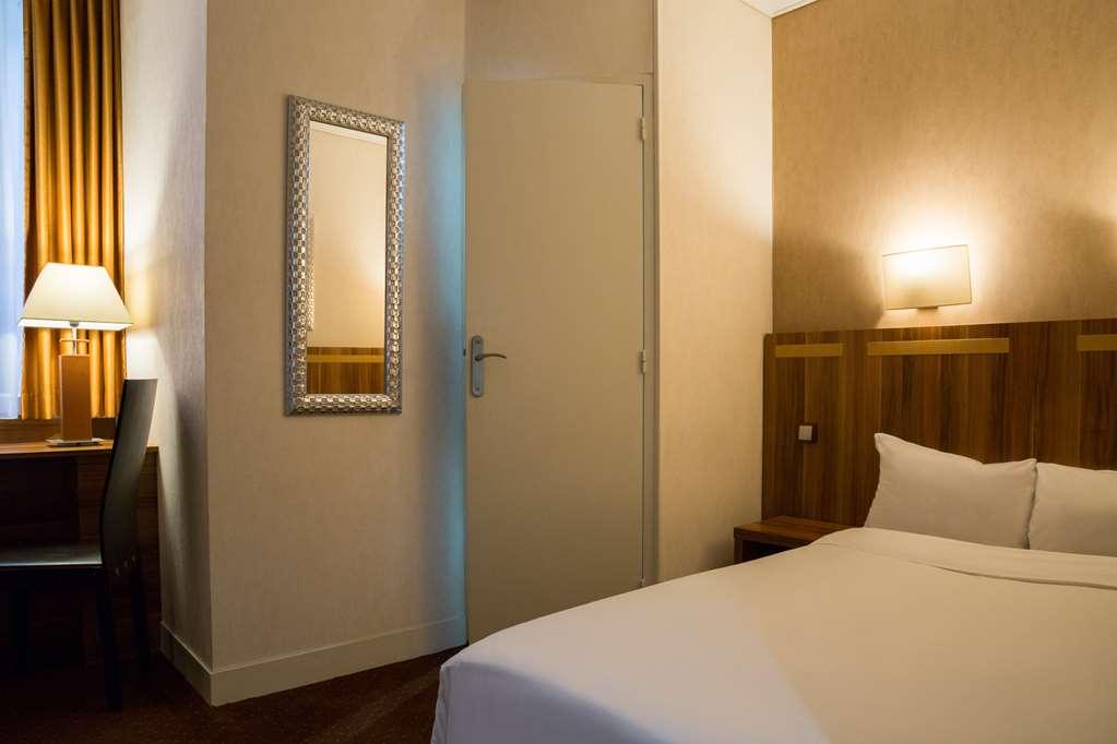 Hotel The Originals Du Grand Monarque Nantes Gare Camera foto