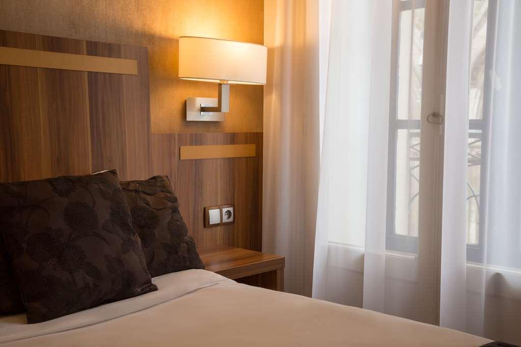 Hotel The Originals Du Grand Monarque Nantes Gare Camera foto
